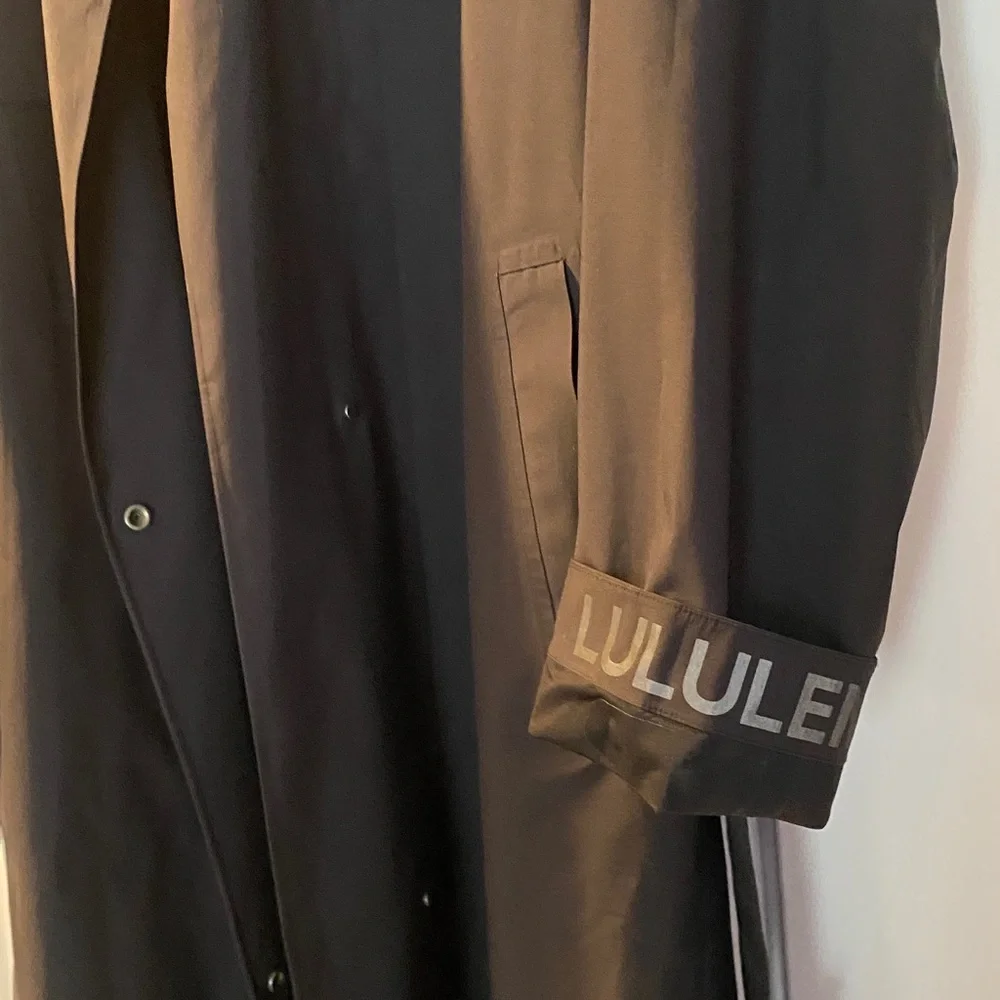 Lululemon Black Stunning Logo Reflective Long Hooded Trench Coat - Picture 4 of 16